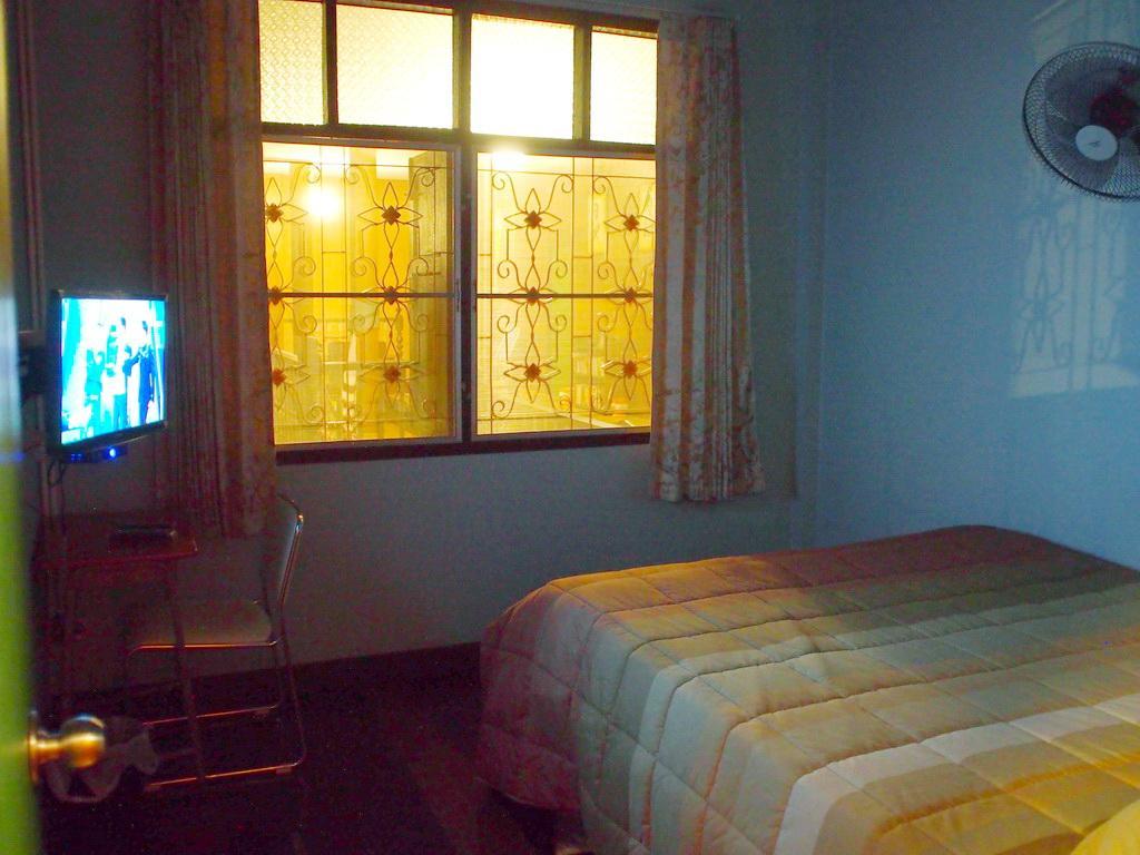 Chommuang Guest House Phranakhonszi Ajutthaja Kültér fotó